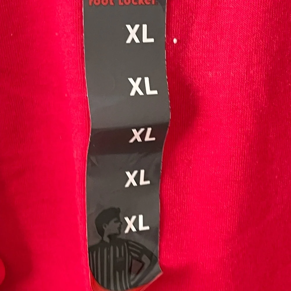 Foot Locker Red Short Sleeve Crew Neck Tee Athletic fit XL - Picture 2 of 5